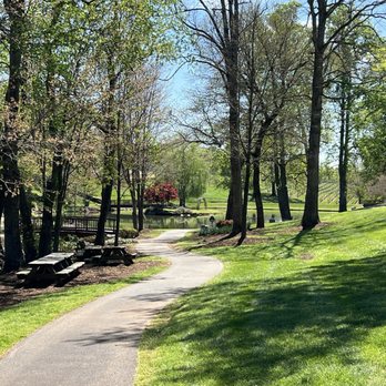 Shelton Vineyards - Wineries Near Me - Dobson, North Carolina