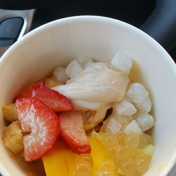 Grannys Yogurt - Peach yogurt! W/ cheesecake bites, strawberries, mango, mochi, lychee - Ice Cream & Frozen Yogurt Near Me - San Pedro, California Grannys Yogurt - Peach yogurt! W/ cheesecake bites, strawberries, mango, mochi, lychee - Ice Cream & Frozen Yogurt Near Me - San Pedro, California