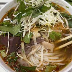 Pho Ngon 999 - Bun Bo hue