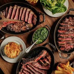 Hawksmoor Manchester - Sharing steaks