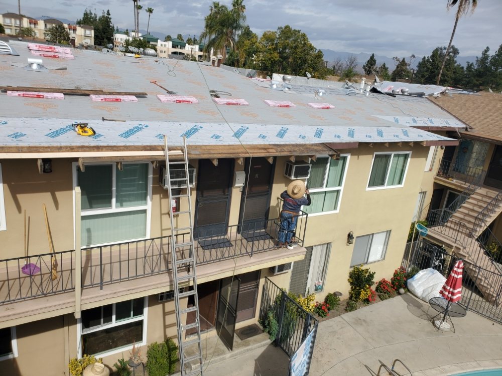 Slide of Creative Roofing