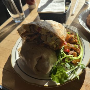 Bryn Mawr Breakfast Club - Fried chicken burrito - Breakfast & Brunch Near Me - Chicago, Illinois Bryn Mawr Breakfast Club - Fried chicken burrito - Breakfast & Brunch Near Me - Chicago, Illinois