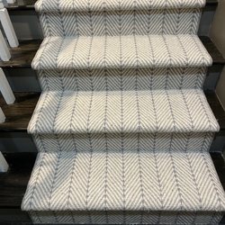 Stair runner with serging