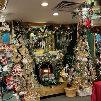 Kringles Christmas Store - Gift Shops Near Me - Branson, Missouri