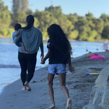 Sand Cove Beach - Sandy beach - Beaches Near Me - Sacramento, California Sand Cove Beach - Sandy beach - Beaches Near Me - Sacramento, California