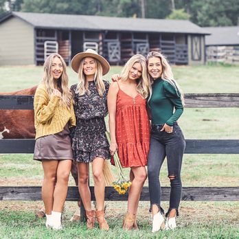ivy & leo - Women's Clothing Near Me - Myrtle Beach, South Carolina ivy & leo - Women's Clothing Near Me - Myrtle Beach, South Carolina