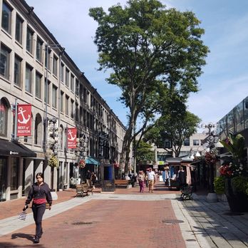 Quincy Market - Public Markets Near Me - Boston, Massachusetts Quincy Market - Public Markets Near Me - Boston, Massachusetts