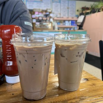 Honeycomb Cafe - Mocha Latte (left) & Honeycomb Latte (right) - Coffee & Tea Near Me - Scarborough, Maine