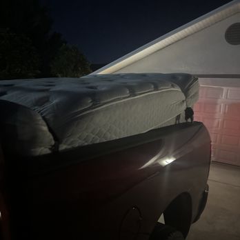Tropical Trash Removal - Junk Removal & Hauling Near Me Tropical Trash Removal - Junk Removal & Hauling Near Me