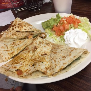 Mariachi's Tacos - Shrimp quesadilla - Mexican Near Me - Des Plaines, Illinois
