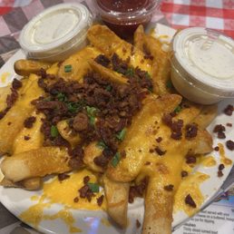 CHEESE FRIES WITH BACON & SCALLIONS CHEESE FRIES WITH BACON & SCALLIONS