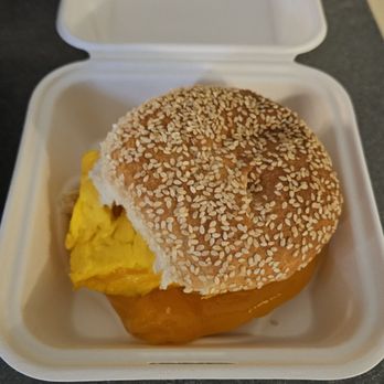 Kiln - Breakfast sandwich - American Near Me - Alexandria, Virginia