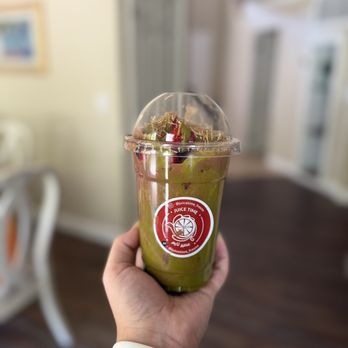 Juice time - Dubai chocolate strawberries - Juice Bars & Smoothies Near Me - Fresno, California