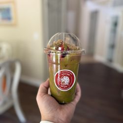 Juice time - Dubai chocolate strawberries
