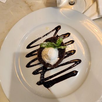 Il Nonno - Volcano Di Cioccolato - Italian Near Me - Astoria, New York Il Nonno - Volcano Di Cioccolato - Italian Near Me - Astoria, New York