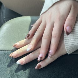 Nail Forum Studio - Gingerbread nails on point!