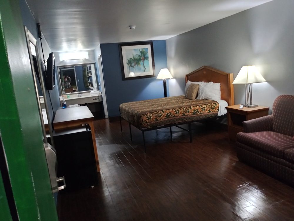 ASHLEY LODGE Updated August 2024 188 Judge St, Harleyville, South