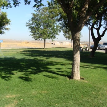 Westley Rest Area - Shade trees and green lawns - Rest Stops Near Me - Westley, California Westley Rest Area - Shade trees and green lawns - Rest Stops Near Me - Westley, California