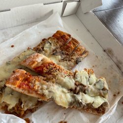 Frank's Pizzeria - Cold pizza