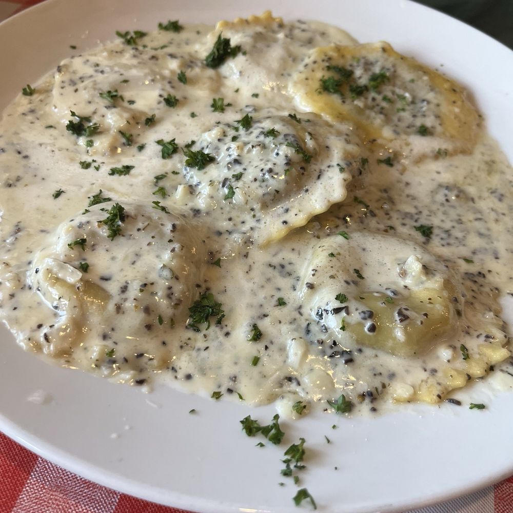 Casa D'Italia - Portobello ravioli with Truffle Sauce - Italian Near Me - Clarksville, Tennessee Casa D'Italia - Portobello ravioli with Truffle Sauce - Italian Near Me - Clarksville, Tennessee