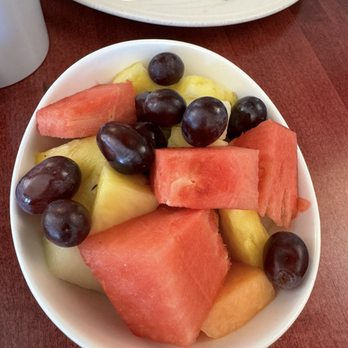 Rat Pack Bar And Grill - Fresh fruit so good! - American Near Me - Las Vegas, Nevada