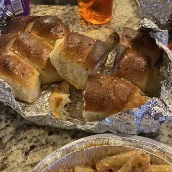 Joe's Pizza - Burned garlic bread - Pizza Near Me - Little Elm, Texas