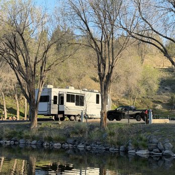 Lake Simtustus Resort and Marina  - Campsite - Fishing Near Me - Madras, Oregon