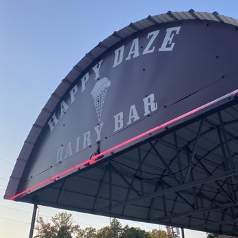 Happy Daze - the sign for the restaurant - American Near Me - Nesbit, Mississippi