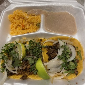 El Piquin Mexican Restaurant - Taco plate (beef fajita) - Mexican Near Me - Grapevine, Texas El Piquin Mexican Restaurant - Taco plate (beef fajita) - Mexican Near Me - Grapevine, Texas
