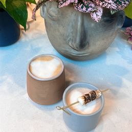 Latte & hot chocolate