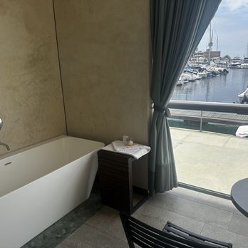Shade Hotel Redondo Beach - Outdoor tub - Hotels Near Me - Redondo Beach, California Shade Hotel Redondo Beach - Outdoor tub - Hotels Near Me - Redondo Beach, California