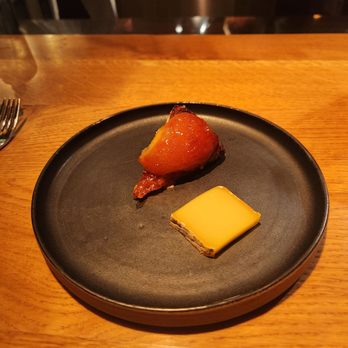 Kitchen Table - American Near Me - London, XGL