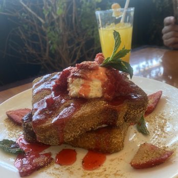 Toast 101 - New Yorker - Breakfast & Brunch Near Me - Tucson, Arizona Toast 101 - New Yorker - Breakfast & Brunch Near Me - Tucson, Arizona
