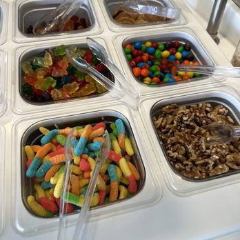 Yogurtland - Ice Cream & Frozen Yogurt Near Me - San Jose, California Yogurtland - Ice Cream & Frozen Yogurt Near Me - San Jose, California