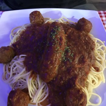Win-Spuntino - Spaghetti w meatballs and sausage - Italian Near Me - Honolulu, Hawaii