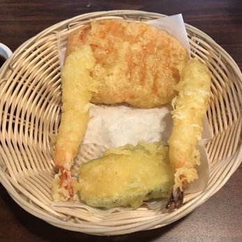 Fat Salmon Sushi - Shrimp and vegetable tempura minus 2 pieces of tempura onions. (We ate those before the pic.) - Sushi Bars Near Me - Hamtramck, Michigan