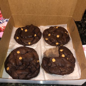Half Baked Goodness - Peanut butter chocolate chip - Desserts Near Me - Cypress, Texas