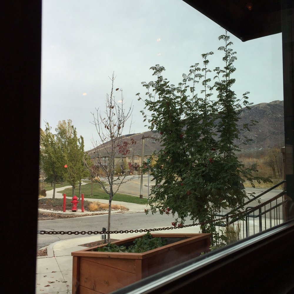 Ridge Cafe - A view outside from our booth - Pizza Near Me - Draper, Utah Ridge Cafe - A view outside from our booth - Pizza Near Me - Draper, Utah
