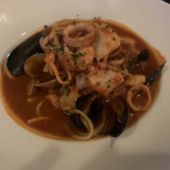 Phoenix Bourbon Room - Seafood Cioppino - Cocktail Bars Near Me - Phoenix, Arizona Phoenix Bourbon Room - Seafood Cioppino - Cocktail Bars Near Me - Phoenix, Arizona