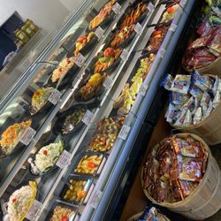 Nardelli's Grinder Shoppe - Everything is delicious!!!