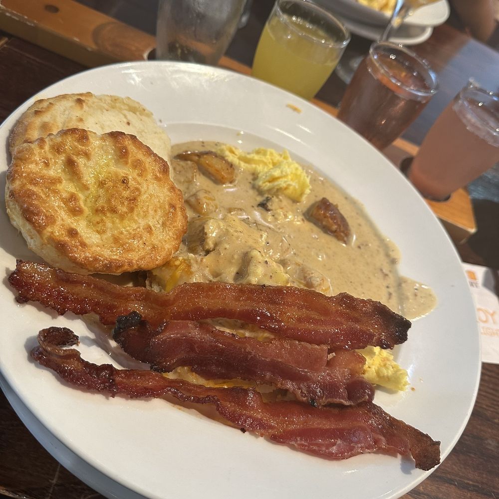 Famous Toastery - Breakfast Bowl w/ bacon - American Near Me - Huntersville, North Carolina Famous Toastery - Breakfast Bowl w/ bacon - American Near Me - Huntersville, North Carolina