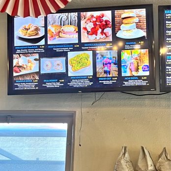 Molinos Coffee - Food / Desert Menu - Coffee & Tea Near Me - Riverside, California Molinos Coffee - Food / Desert Menu - Coffee & Tea Near Me - Riverside, California