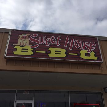 Sweet House BBQ - the front of the restaurant - Barbeque Near Me - Cornelia, Georgia Sweet House BBQ - the front of the restaurant - Barbeque Near Me - Cornelia, Georgia