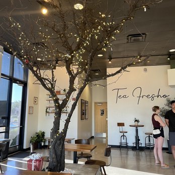 Tea Fresho - Decor and seating - Bubble Tea Near Me - Chandler, Arizona Tea Fresho - Decor and seating - Bubble Tea Near Me - Chandler, Arizona