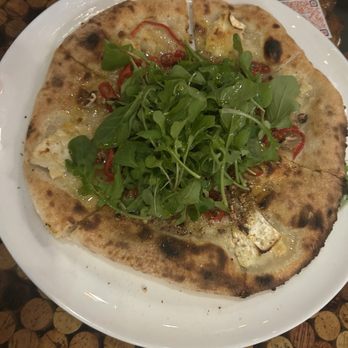 La Volata Pizzeria - Pizza Near Me - Redlands, California