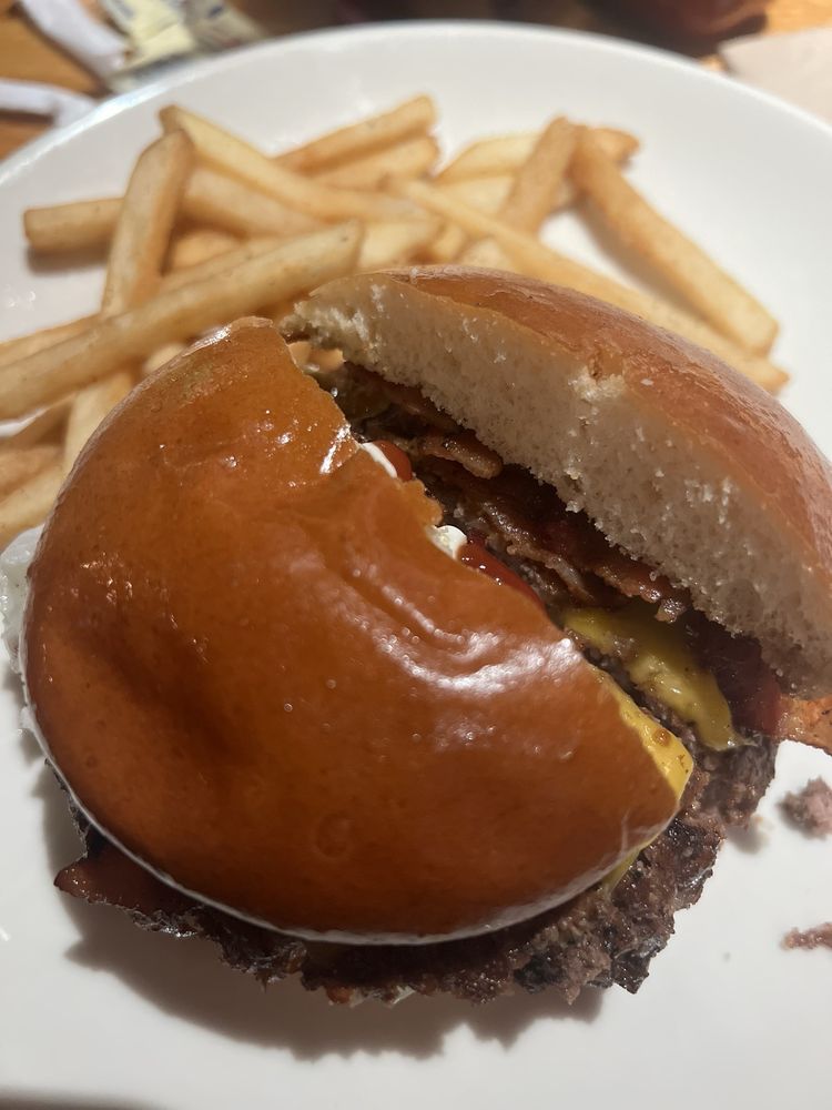 Social spots from Applebee's Grill + Bar