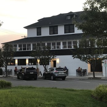 Circle Tavern - the side patio where we sat - New American Near Me - Avalon, New Jersey Circle Tavern - the side patio where we sat - New American Near Me - Avalon, New Jersey