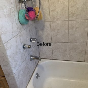Island Transformations - Tub before the job - Refinishing Services Near Me