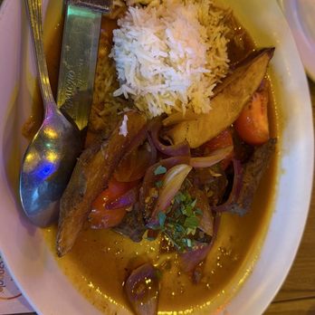 Coya Peruvian Secret - Lomo Saltado that looks like it's been previously eaten. Clearly missing meat. - Peruvian Near Me - Del Mar, California Coya Peruvian Secret - Lomo Saltado that looks like it's been previously eaten. Clearly missing meat. - Peruvian Near Me - Del Mar, California