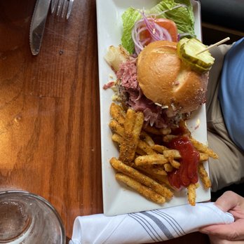 Randi's Grill & Pub - Burger with corned beef - Irish Pub Near Me - Winter Park, Colorado